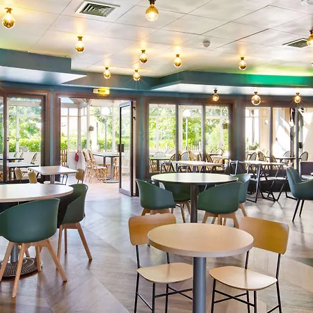 Western Grand Parc Marne La Vallee Отель